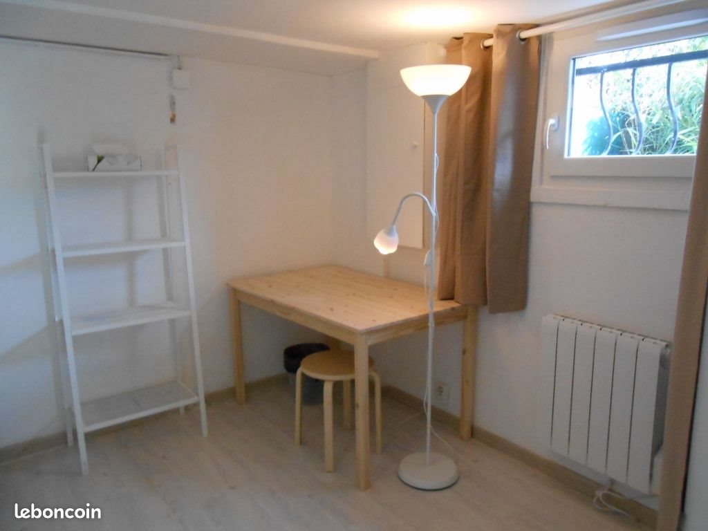 Appartement à louer, 27m², Saint-Rémy-lès-Chevreuse