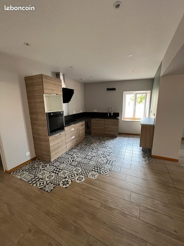 Maison à louer, 150m², Seychalles