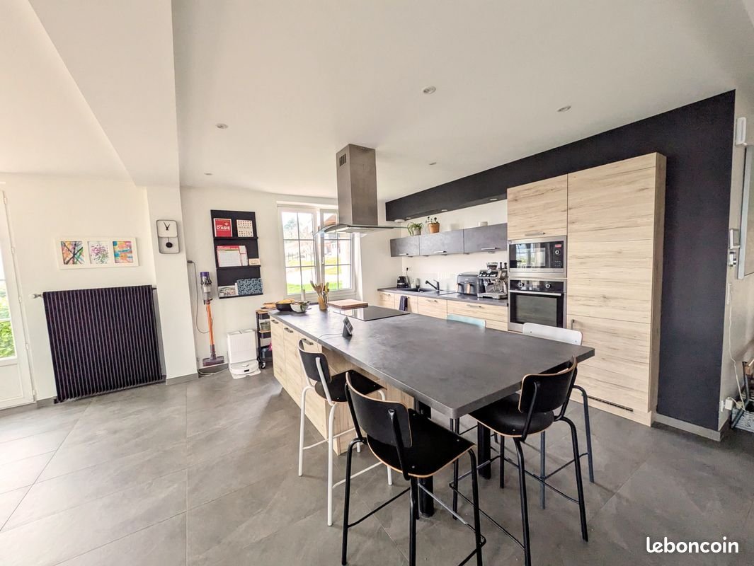 Maison à vendre, 234m², Vesoul