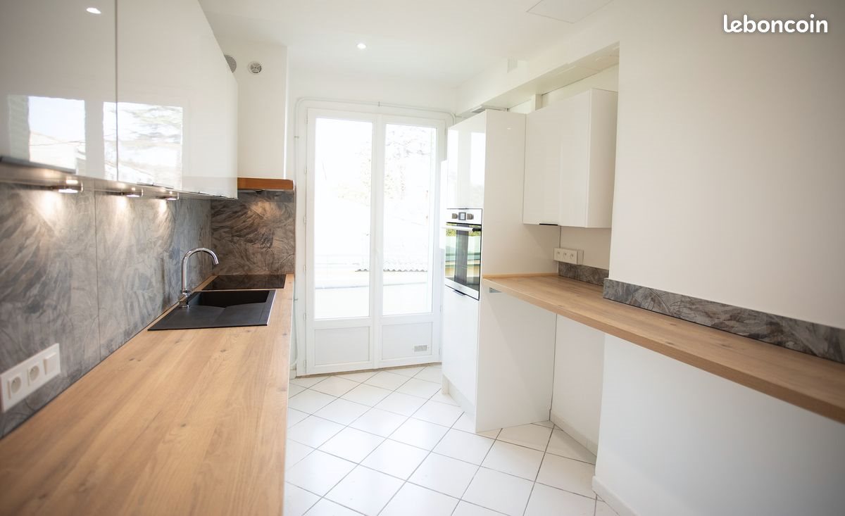 Appartement à louer, 67m², Aix-en-Provence