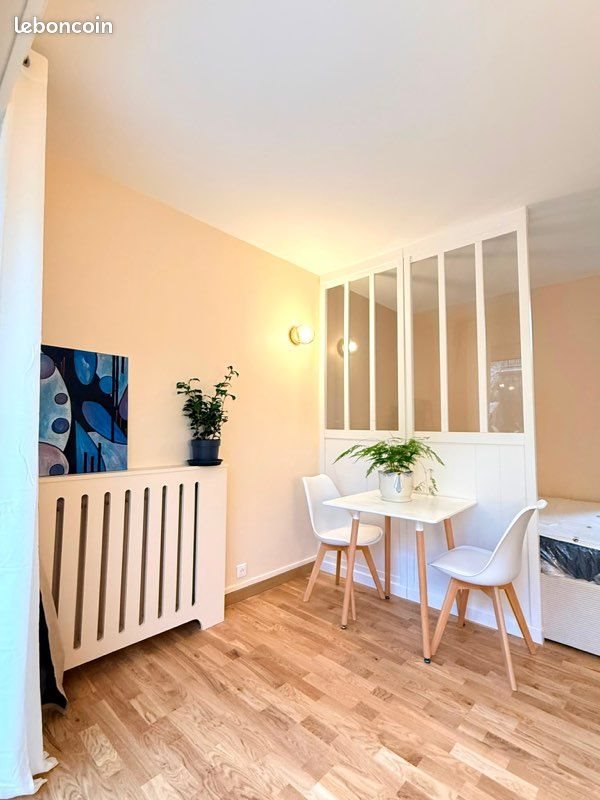 Appartement à louer, 20m², Suresnes