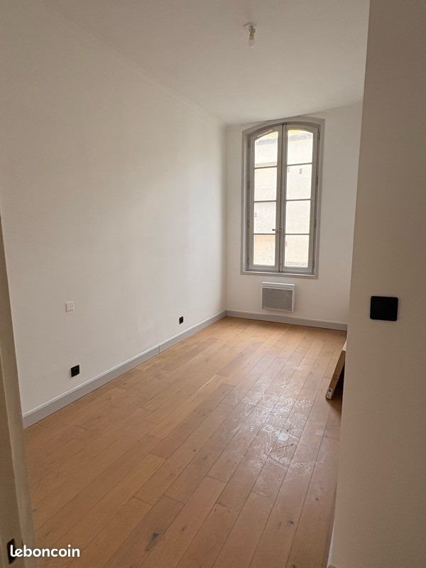 Appartement à louer, 100m², Beaucaire