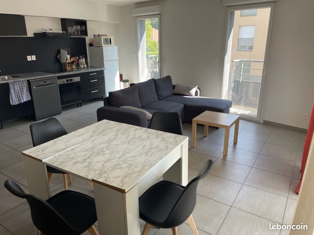 Appartement à louer, 68m², Meyzieu