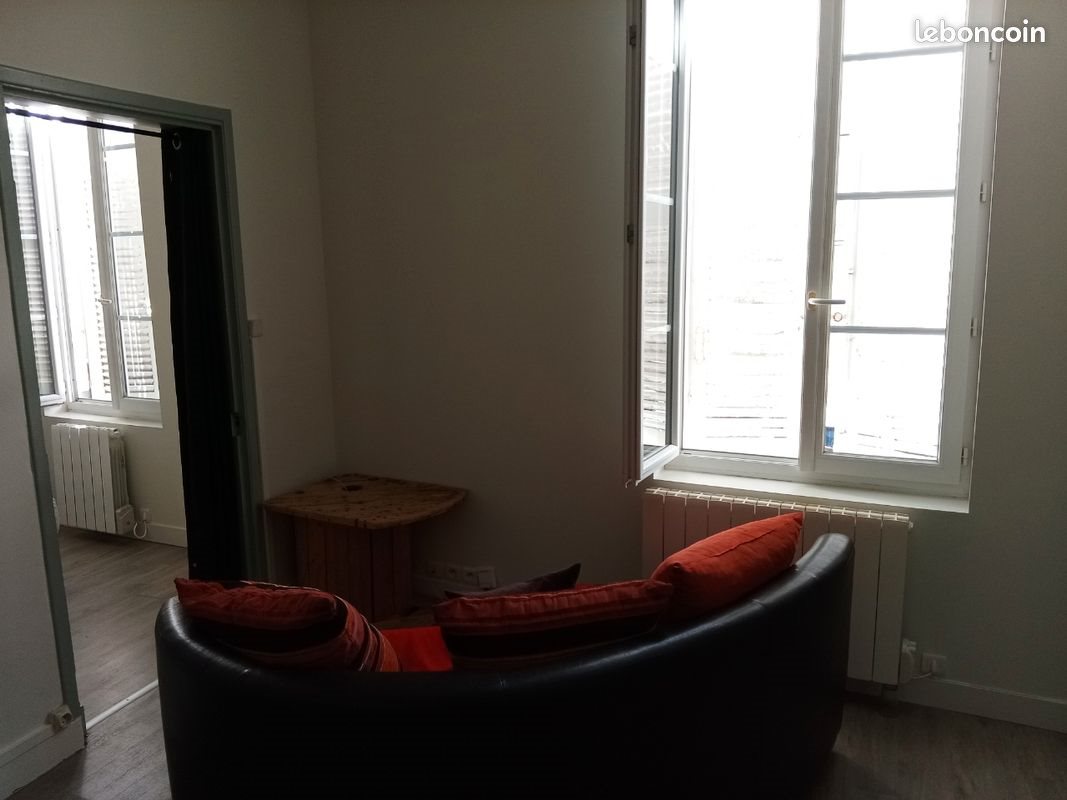 Appartement à louer, 25m², Cognac