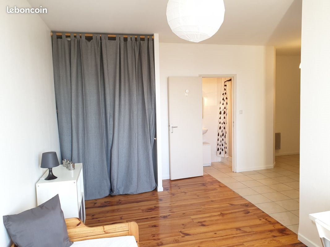 Appartement à louer, 24m², Saint-Étienne