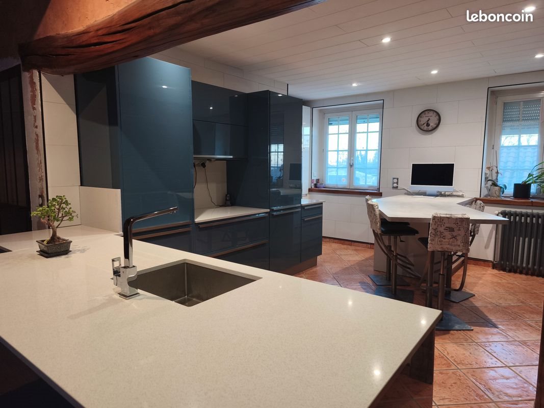 Maison à vendre, 185m², Saint-Genès-Champanelle