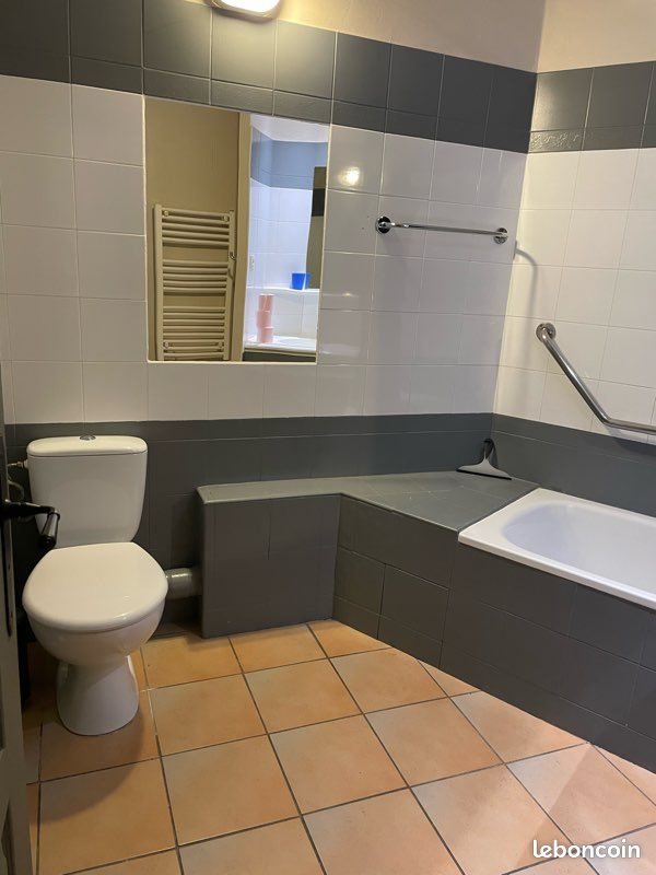 Appartement à louer, 28m², Grimaud
