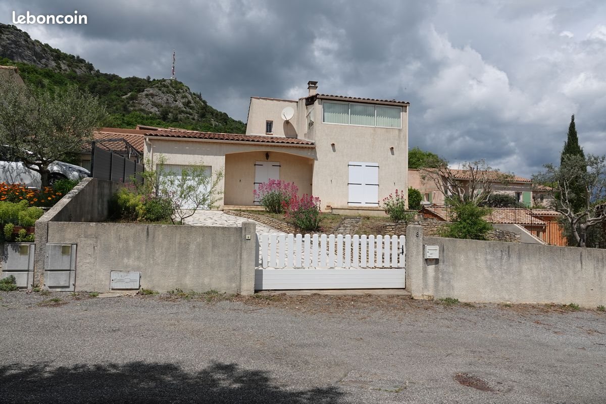 Maison à louer, 102m², Château-Arnoux-Saint-Auban