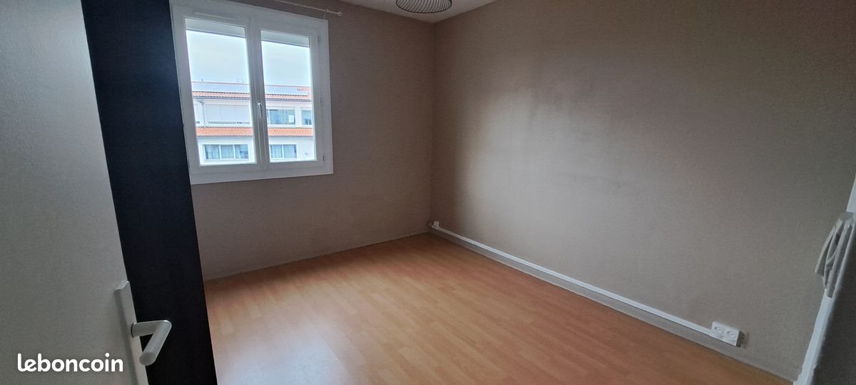Appartement à louer, 70m², Buxerolles