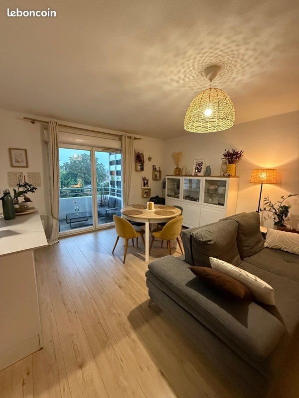 Appartement à louer, 65m², Bruges