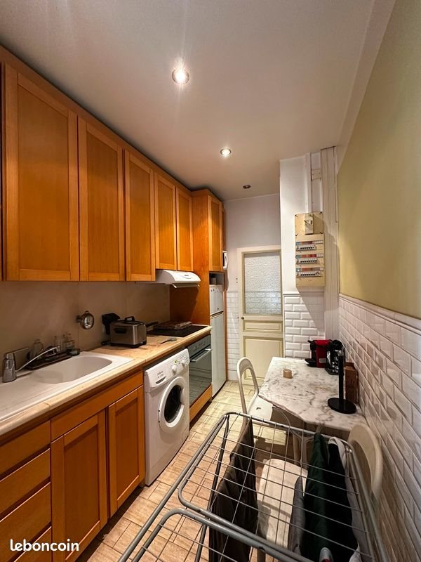 Appartement à louer, 40m², Marseille 4ème