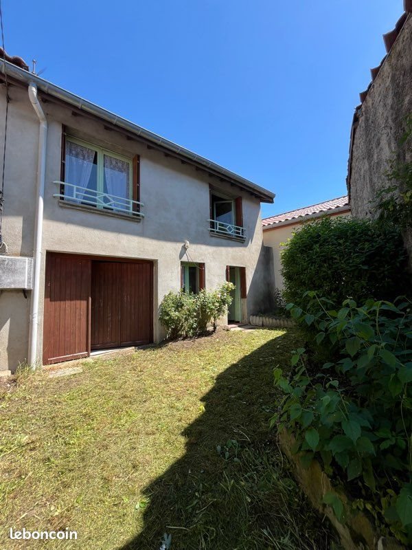 Maison à vendre, 70m², Saint-Maurice-en-Gourgois
