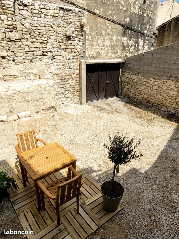 Appartement à louer, 45m², Calvisson