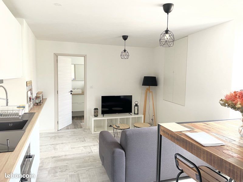 Appartement à louer, 35m², Aubenas