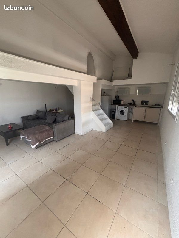 Appartement à louer, 38m², Nîmes