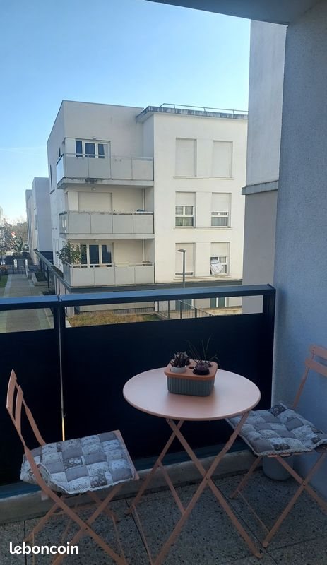Appartement à louer, 49m², Cergy