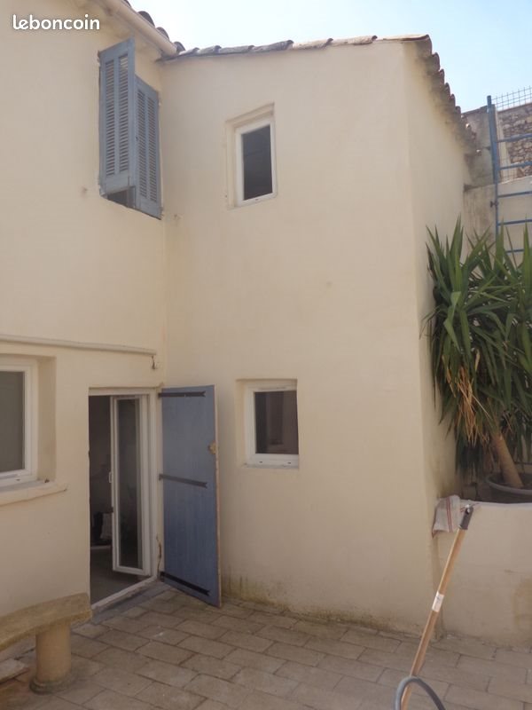 Appartement à louer, 28m², Nîmes