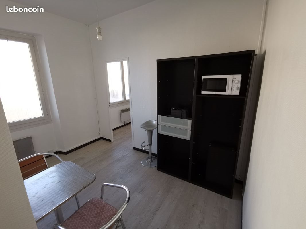 Appartement à louer, 30m², Marseille 8ème