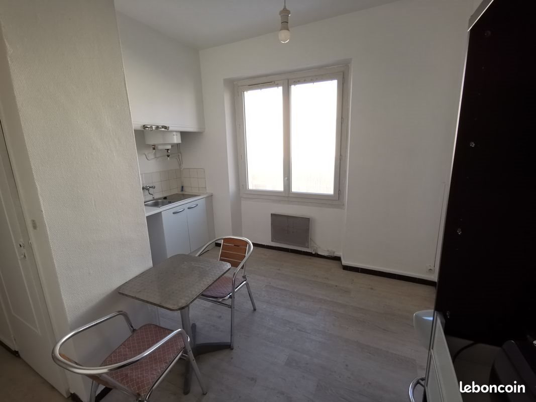 Appartement à louer, 30m², Marseille 8ème