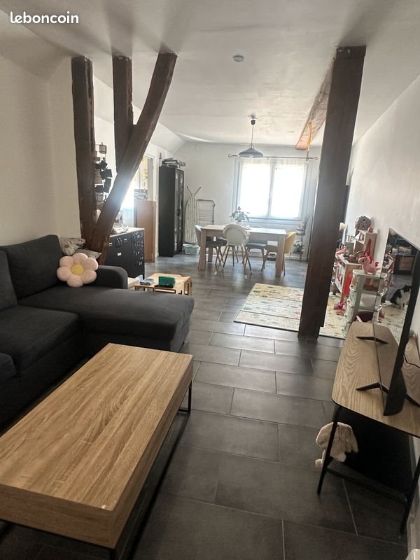 Appartement à louer, 91m², Bouilly