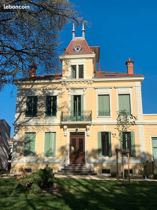 Appartement à louer, 59m², Bron