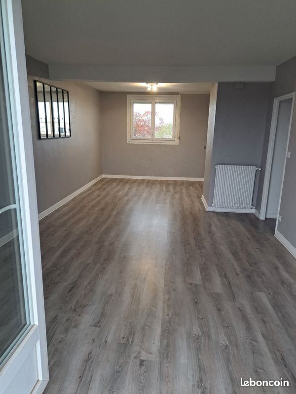 Appartement à louer, 3m², Pau