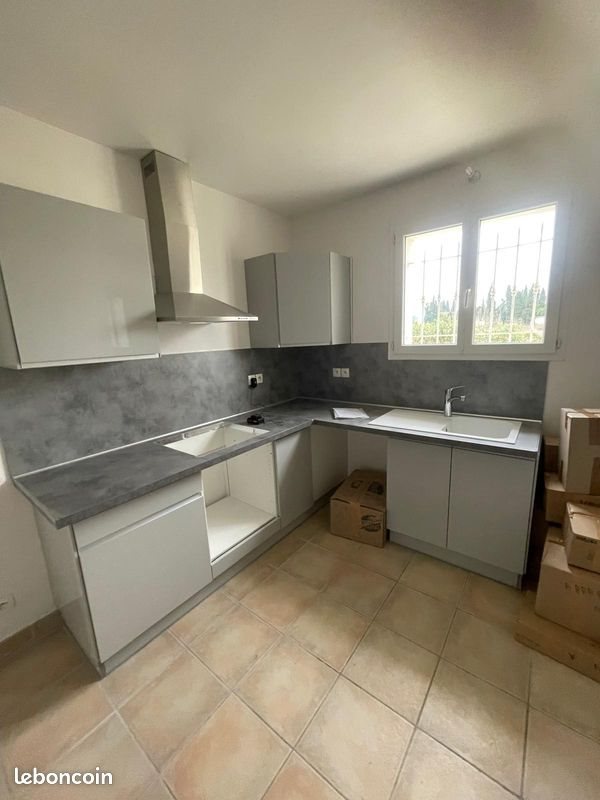Maison à louer, 86m², Eyragues