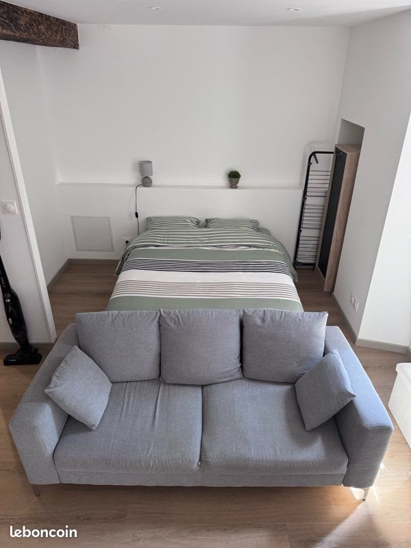 Appartement à louer, 25m², Saintes