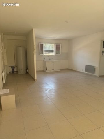 Appartement à louer, 80m², Nîmes