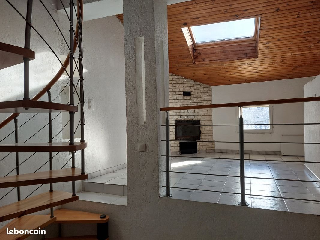Appartement à louer, 52m², Velleron