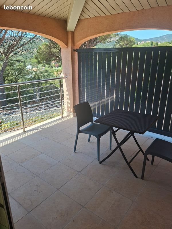 Appartement à louer, 47m², Roquebrune-sur-Argens