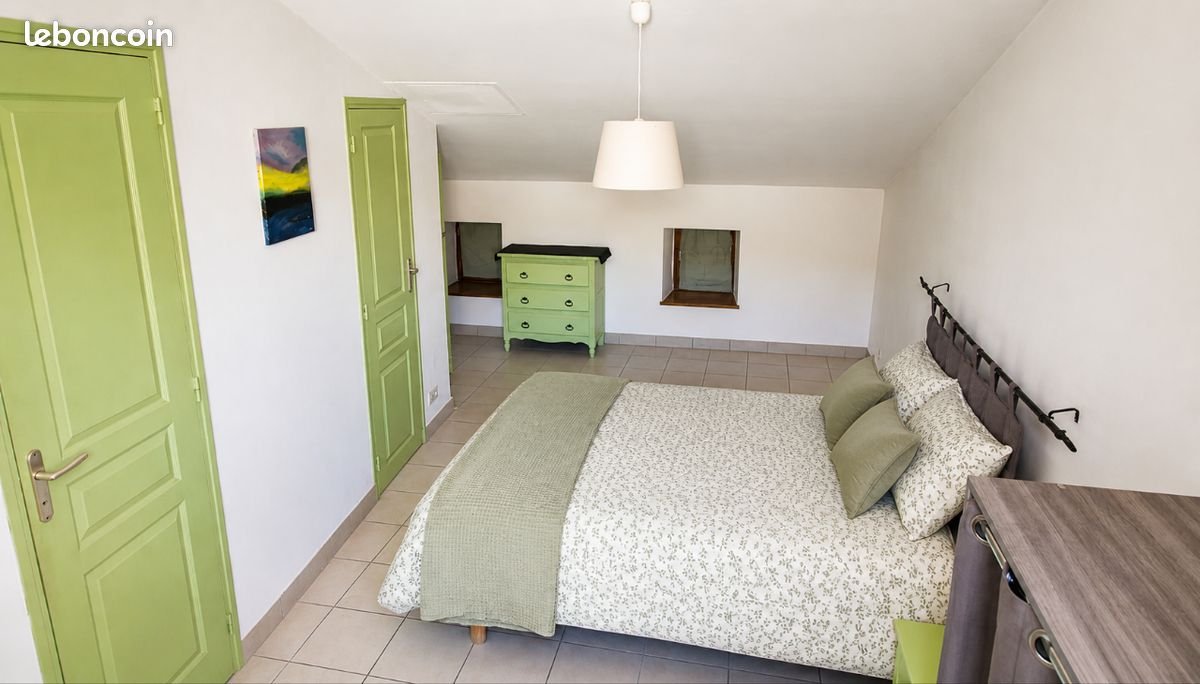 Appartement à louer, 35m², Aubenas