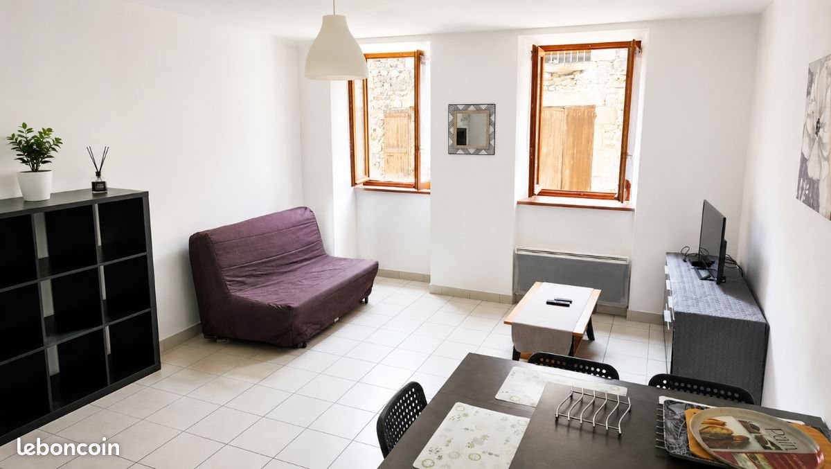 Appartement à louer, 35m², Aubenas