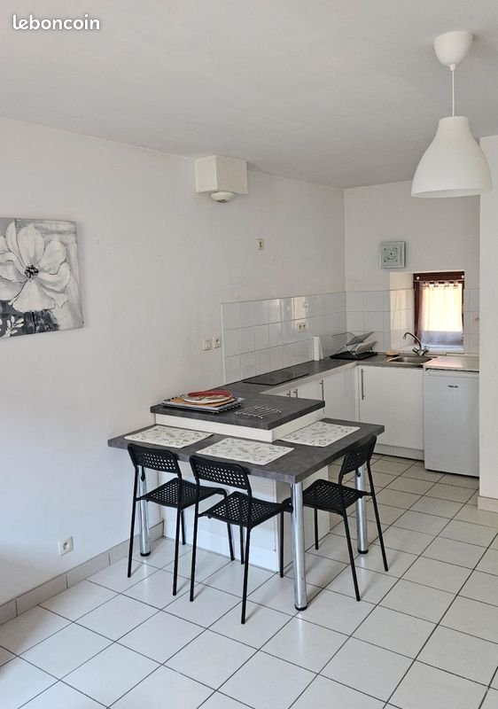 Appartement à louer, 35m², Aubenas
