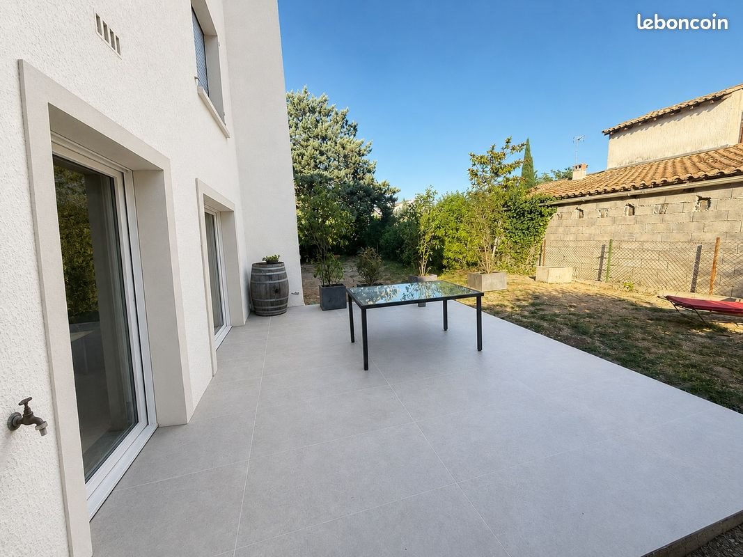 Appartement à louer, 50m², Castries