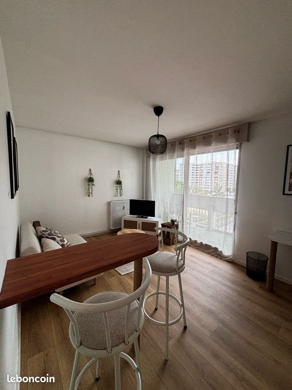 Appartement à louer, 35m², Grenoble
