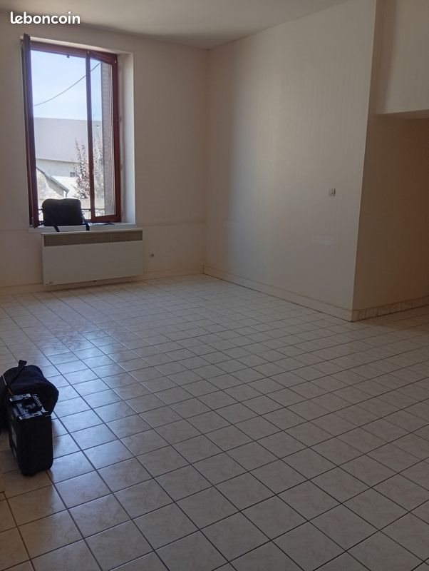 Appartement à louer, 53m², Toury