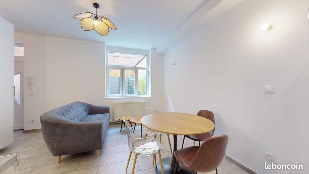 Maison à louer, 69m², Lille