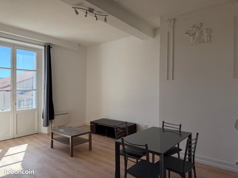 Appartement à louer, 38m², Riom