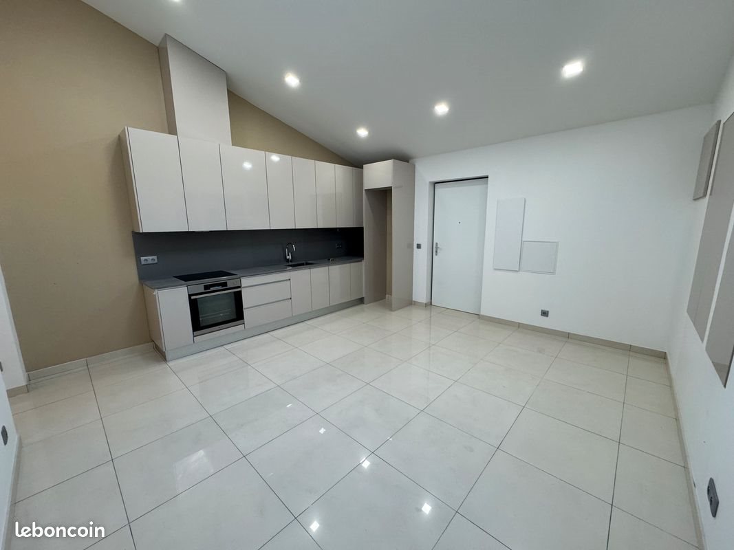 Appartement à louer, 56m², Berson