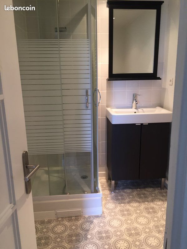 Appartement à louer, 73m², Saint-Broladre