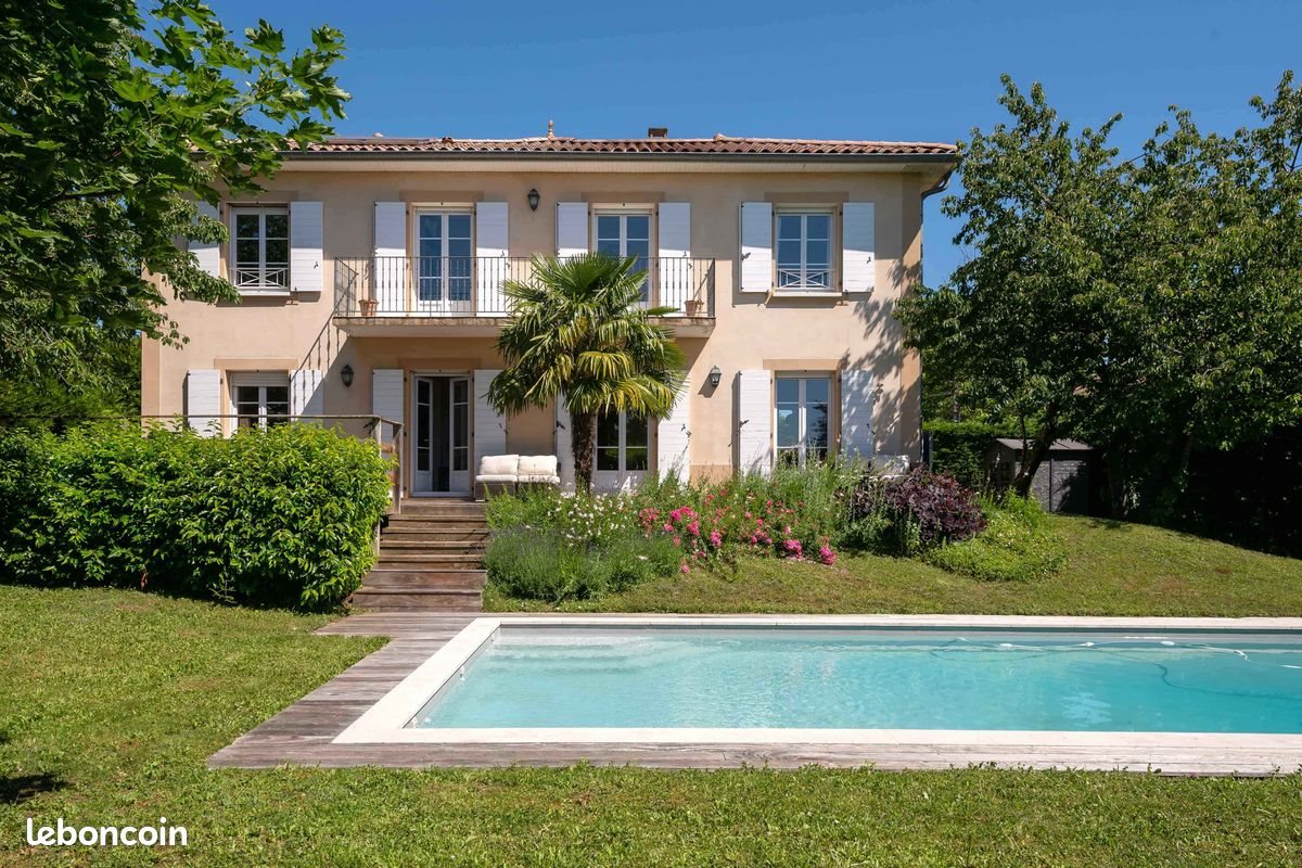 Maison à louer, 300m², Auch