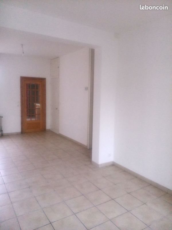 Maison à louer, 80m², Quarouble