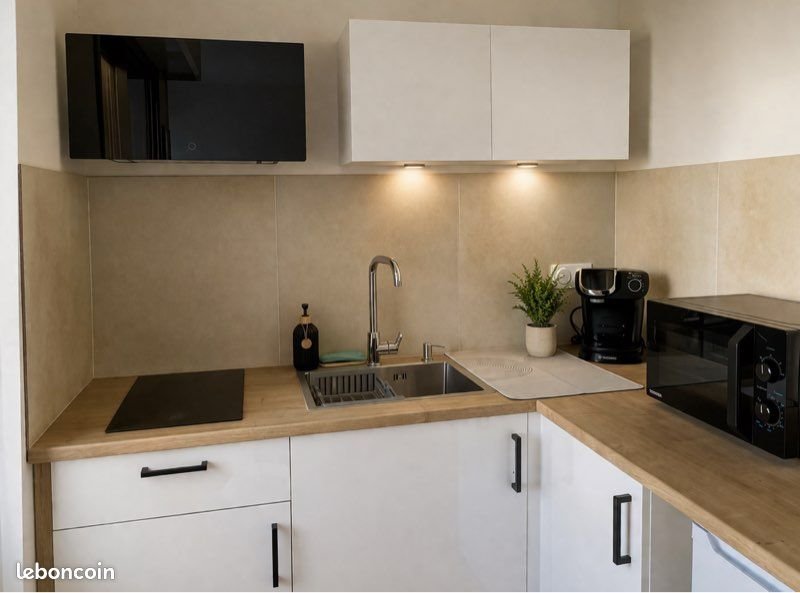 Appartement à louer, 24m², Antibes