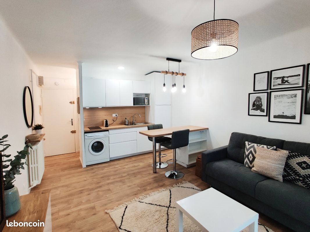 Appartement à louer, 24m², Antibes