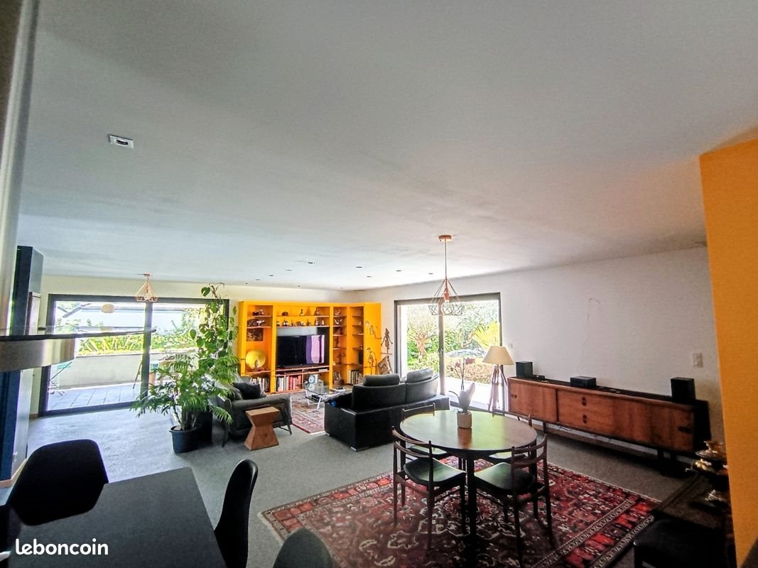 Maison à vendre, 162m², Buros