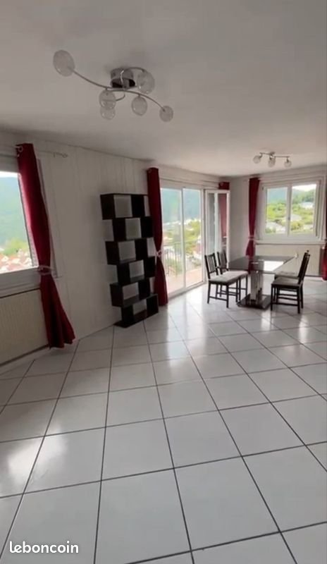 Appartement à louer, 70m², Villers-le-Lac