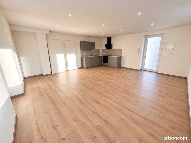 Appartement à louer, 78m², Hatten
