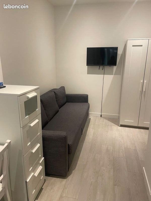 Appartement à louer, 15m², Suresnes