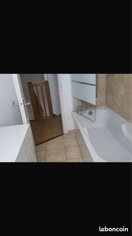 Appartement à louer, 69m², Habas